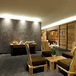 Otel Post Seefeld - Wellnesshotel Tirol Seefeld in Tirol