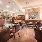 Post Seefeld - Wellnesshotel Tirol 호텔 4*