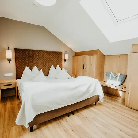 호텔 Post Seefeld - Wellnesshotel Tirol 4*