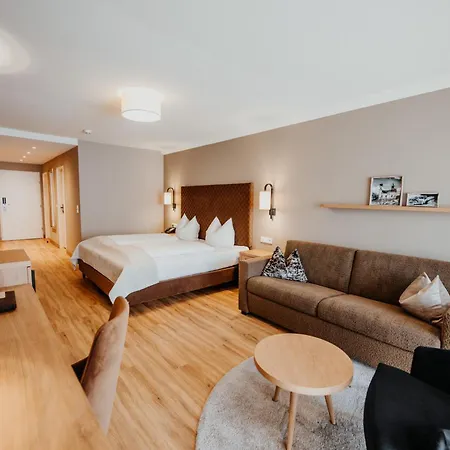 Post Seefeld - Wellnesshotel Tirol Hotel 4*