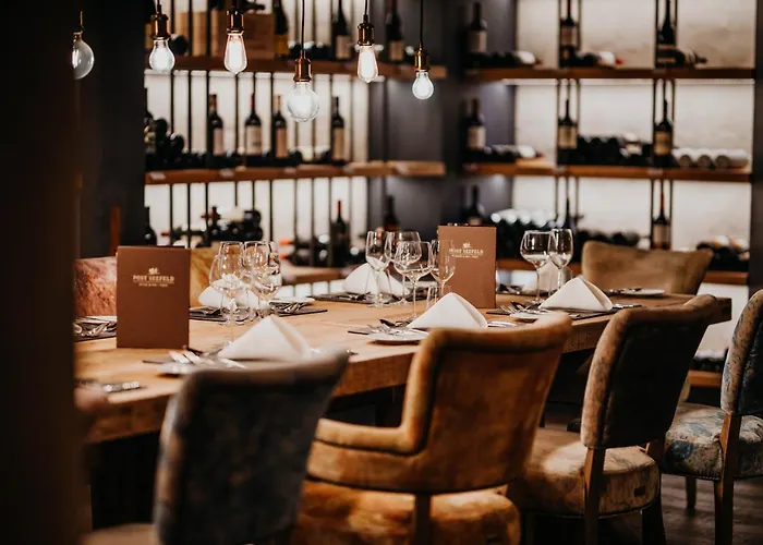 Post Seefeld - Wellnesshotel Tirol Зеефельд в Тироле