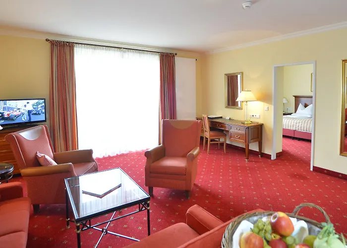 Post Seefeld - Wellnesshotel Tirol 4* Зеефельд в Тироле