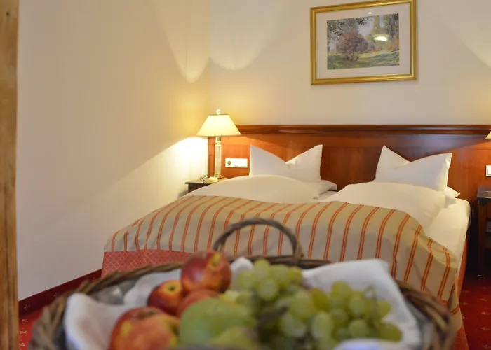 Post Seefeld - Wellnesshotel Tirol Отель Зеефельд в Тироле