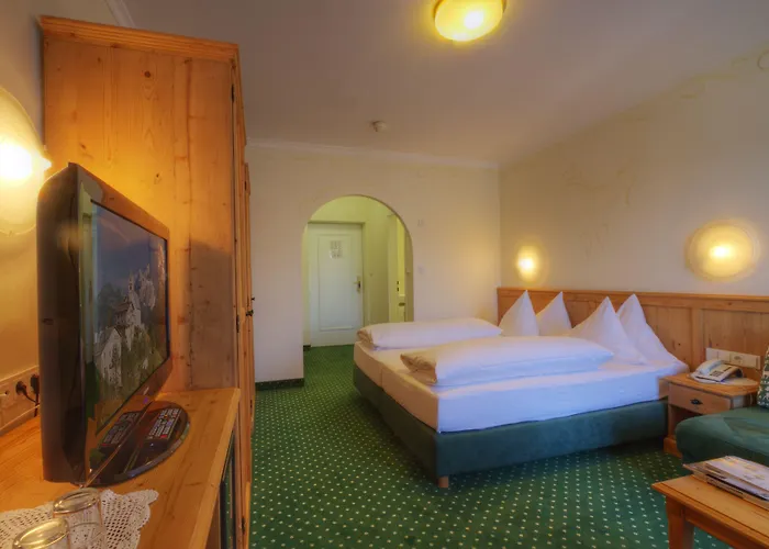 Post Seefeld - Wellnesshotel Tirol Отель 4*