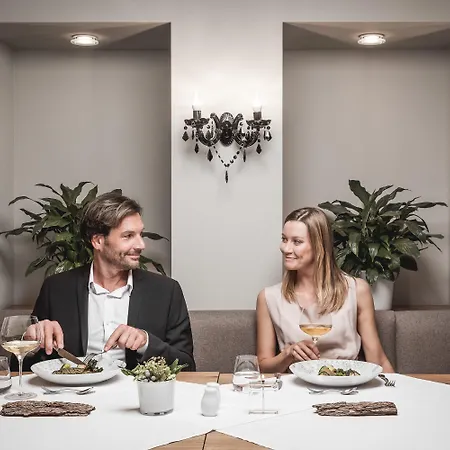 Post Seefeld - Wellnesshotel Tirol Отель