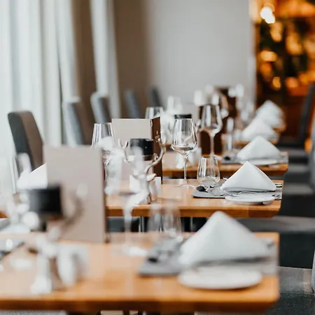 Отель Post Seefeld - Wellnesshotel Tirol Зеефельд в Тироле